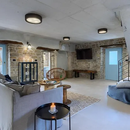 Casa Jovanin Nyaraló
