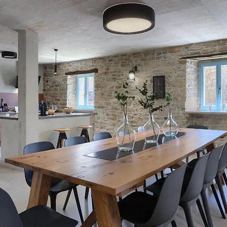 بيت للعطل Casa Jovanin موتوفون