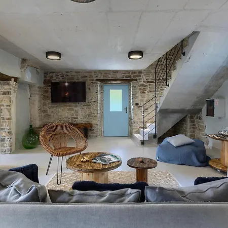 Casa Jovanin Nyaraló